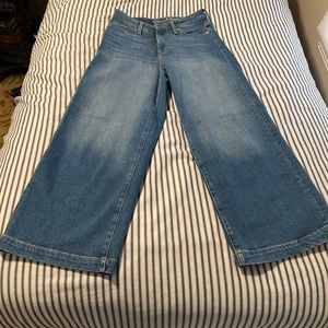 Wide leg crop jeans